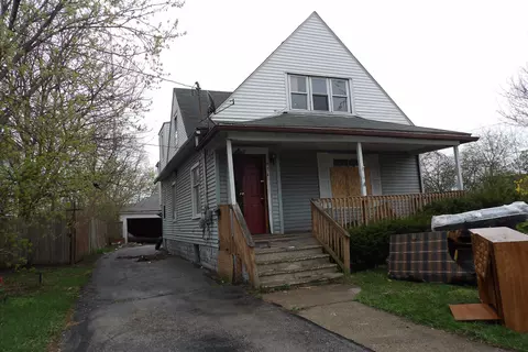 954 S 12th, Saginaw, MI 48601