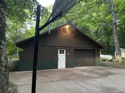 N6975 H15, Shingleton, MI 49884 photo 2