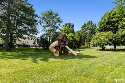 221 E Temperance Rd, Temperance, MI 48182 photo 51