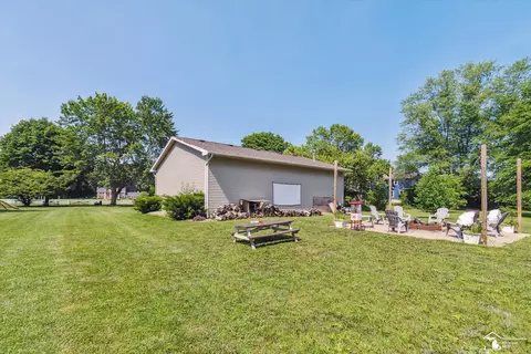 221 E Temperance Rd, Temperance, MI 48182 photo 50