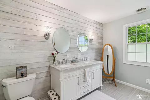 221 E Temperance Rd, Temperance, MI 48182 photo 40