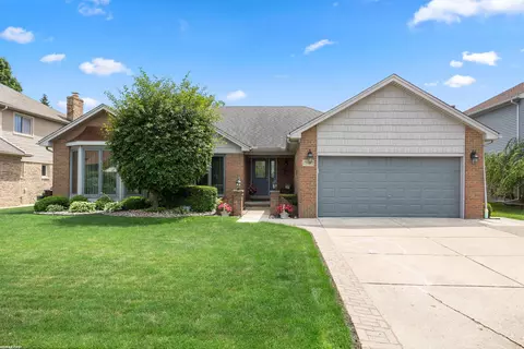 17782 Briarwood, Macomb, MI 48044