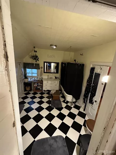 350 S Pne, Ishpeming, MI 49849 photo 24