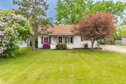 2209 Collins, Shelby Township, MI 48317
