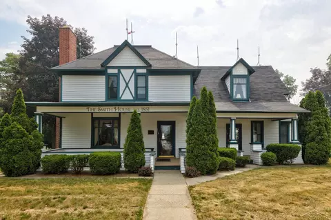 113 Prospect, Vassar, MI 48768