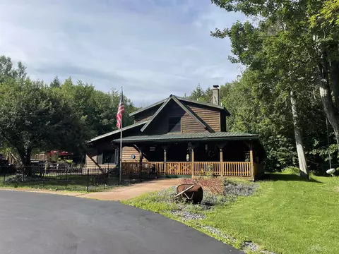 1980 Engman Lk, Skandia, MI 49885