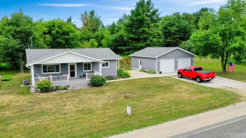 1031 S Co Rd 442, Cooks, MI 49817