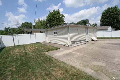 893 Patterson, Monroe, MI 48161 photo 10