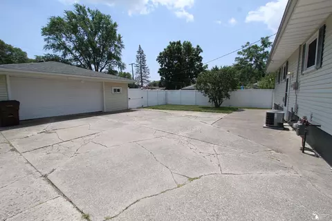 893 Patterson, Monroe, MI 48161 photo 5