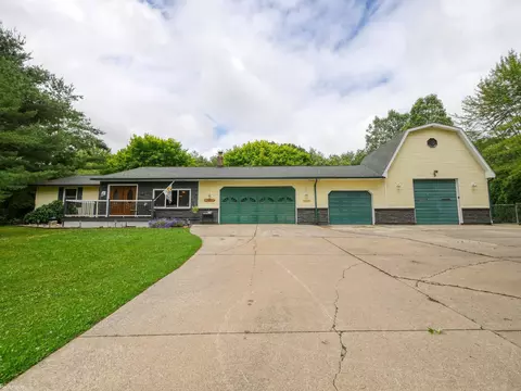1900 Kronner, Columbus, MI 48063