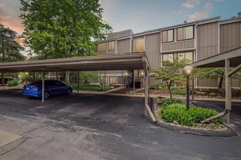 1655 Cliffs Landing 102c, Ypsilanti, MI 48198