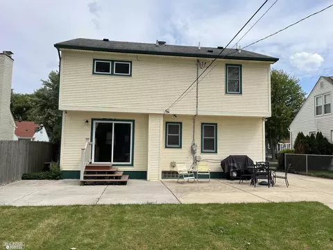 1881 Bacon, Berkley, MI 48072 photo 23