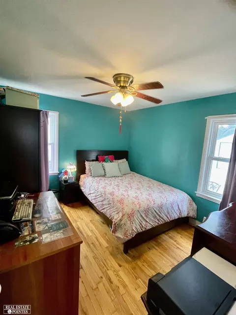 1881 Bacon, Berkley, MI 48072 photo 15