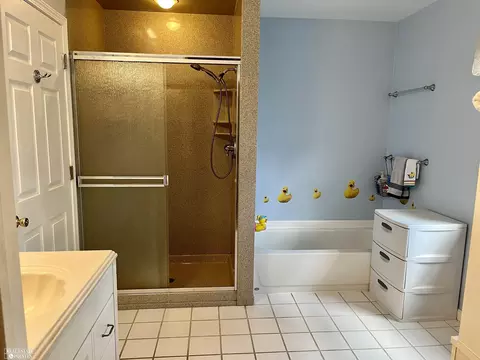 1881 Bacon, Berkley, MI 48072 photo 12