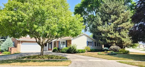 3011 Coventry, Bay City, MI 48706