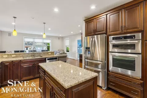 423 Saint Clair, Grosse Pointe, MI 48230 photo 7