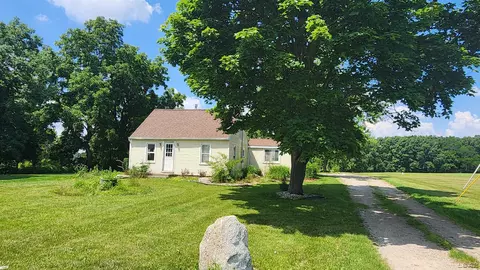 5474 S Adrian Hwy, Adrian, MI 49221