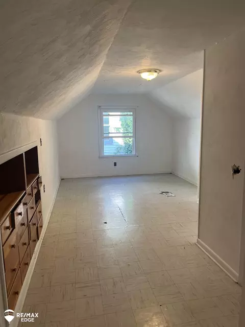 905 Bloor, Flint, MI 48507 photo 11