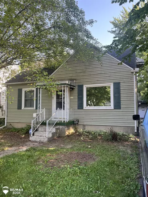 905 Bloor, Flint, MI 48507