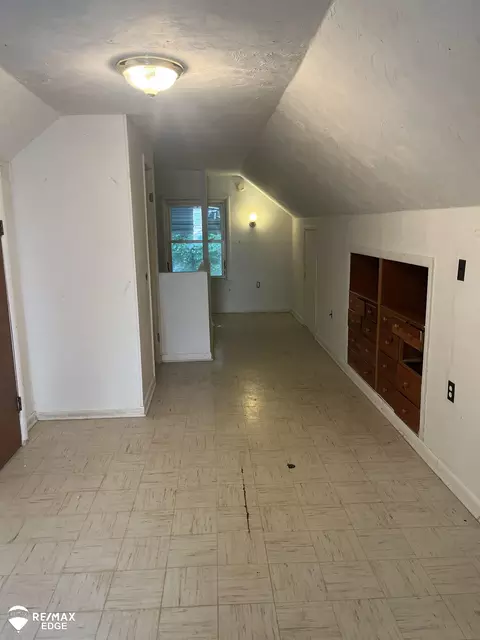 905 Bloor, Flint, MI 48507 photo 13