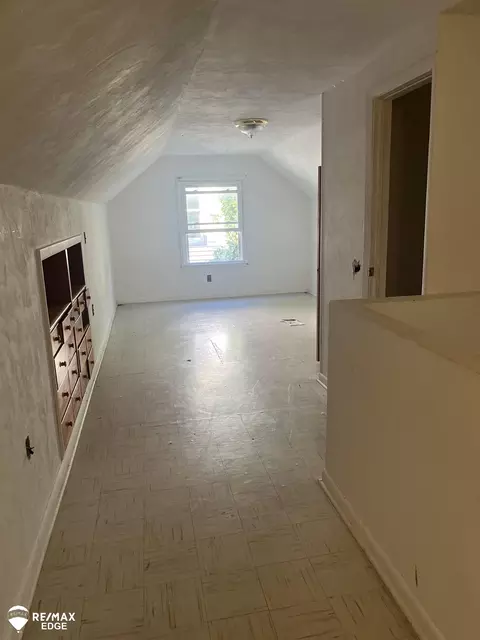 905 Bloor, Flint, MI 48507 photo 9