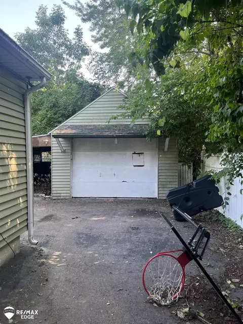905 Bloor, Flint, MI 48507 photo 15