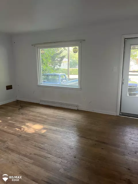 905 Bloor, Flint, MI 48507 photo 6