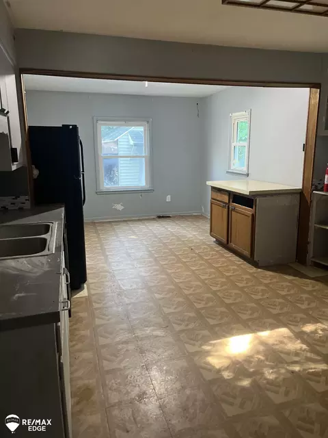 905 Bloor, Flint, MI 48507 photo 7