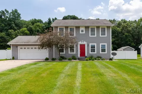 2066 Friar Tuck Cir, Adrian, MI 49221