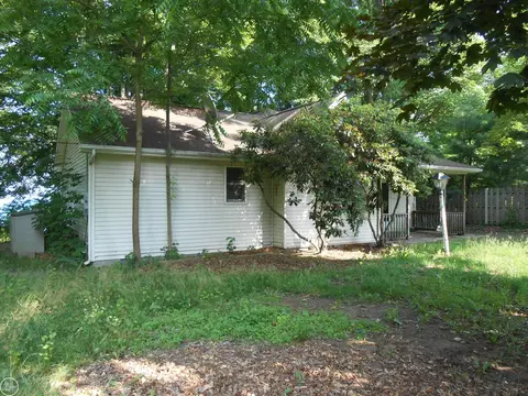 2357 Lakeshore, Applegate, MI 48401