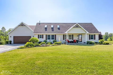 1310 S Allen, Saint Clair, MI 48079 photo 6