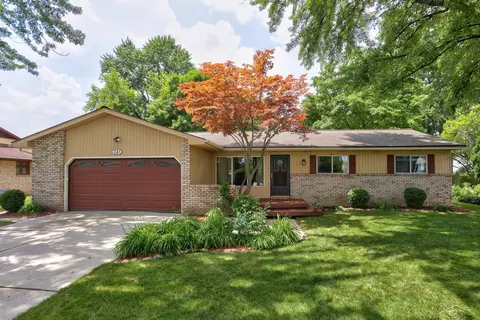 341 Cranbrook Dr, Saginaw, MI 48638