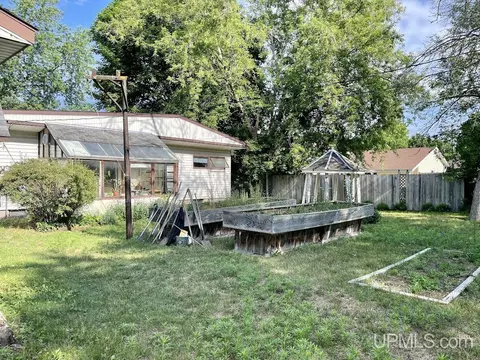 1109 S 17th, Escanaba, MI 49829 photo 38
