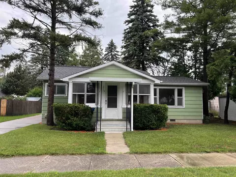2713 N Van Buren, Bay City, MI 48708