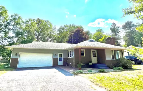 326 W Ter, Marquette, MI 49855