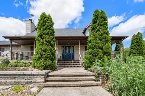 2729 Onondaga, Eaton Rapids, MI 48827