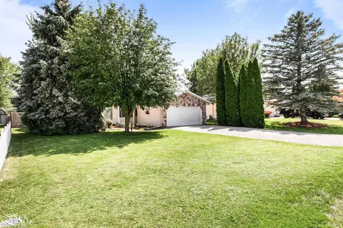 4075 Violet, Saint Clair, MI 48079 photo 2