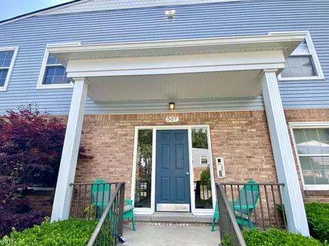 507 E University #406, Rochester, MI 48307