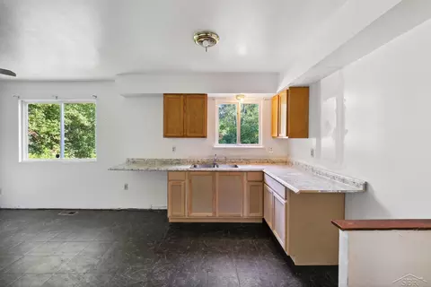 1041 E Lorado Ave, Flint, MI 48505 photo 22