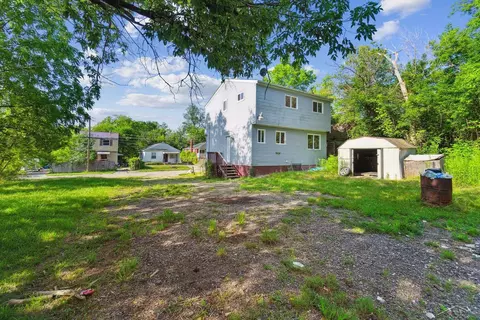1041 E Lorado Ave, Flint, MI 48505 photo 7