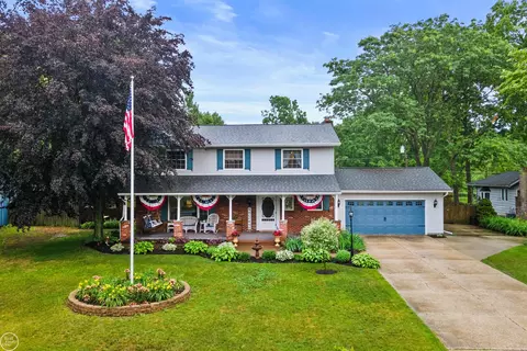 3237 S Shoreview, Fort Gratiot, MI 48059