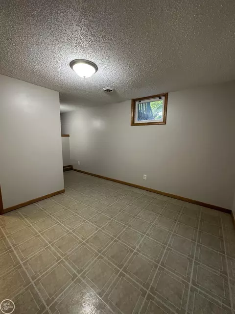3642 Cribbins, Clyde, MI 48049 photo 34