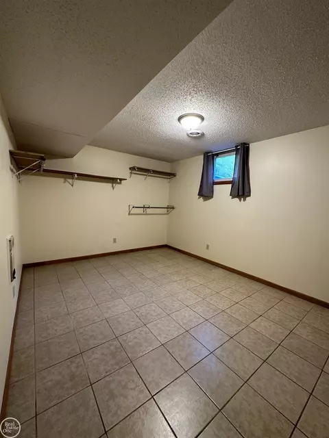 3642 Cribbins, Clyde, MI 48049 photo 32