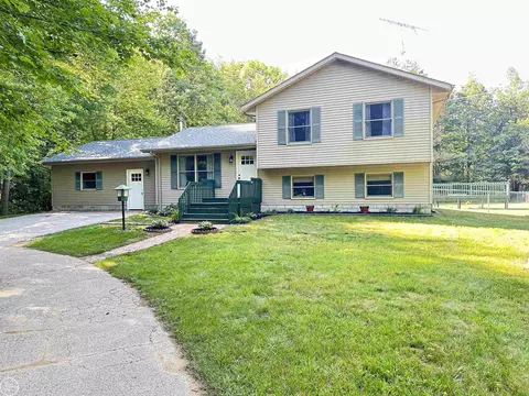 3642 Cribbins, Clyde, MI 48049 photo 2