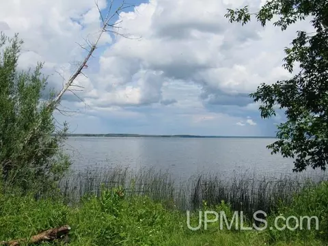 19110 Diller Road, Germfask, MI 49836 photo 3