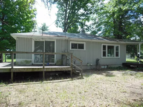 3842 Ash Rd, Harrison, MI 48625 photo 3