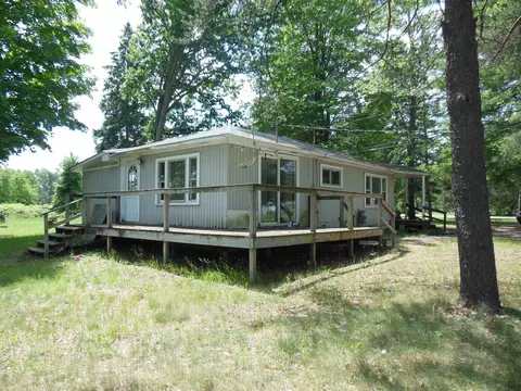 3842 Ash Rd, Harrison, MI 48625 photo 2