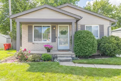 34325 Genereaux, Harrison Township, MI 48045