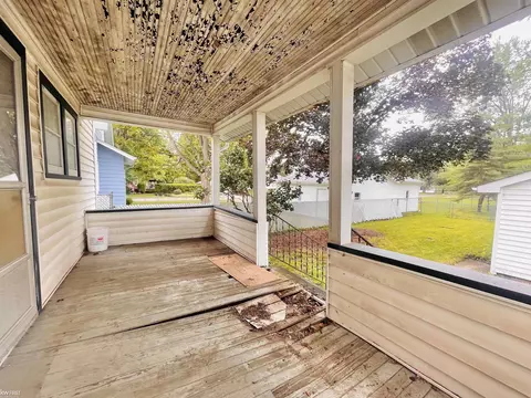 805 Exchange, Owosso, MI 48867 photo 10