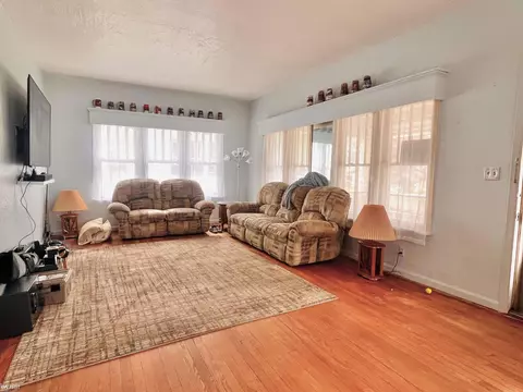 805 Exchange, Owosso, MI 48867 photo 5
